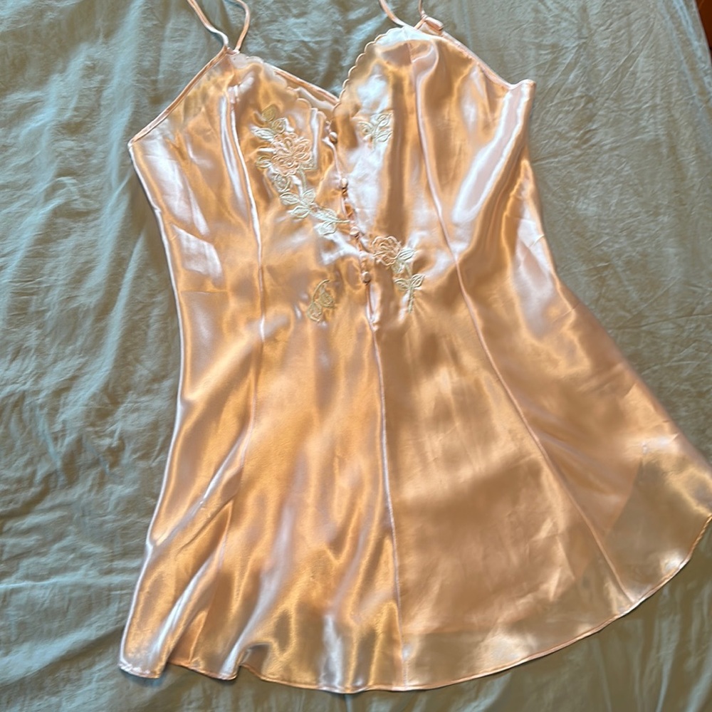 R Michael Alan medium pink